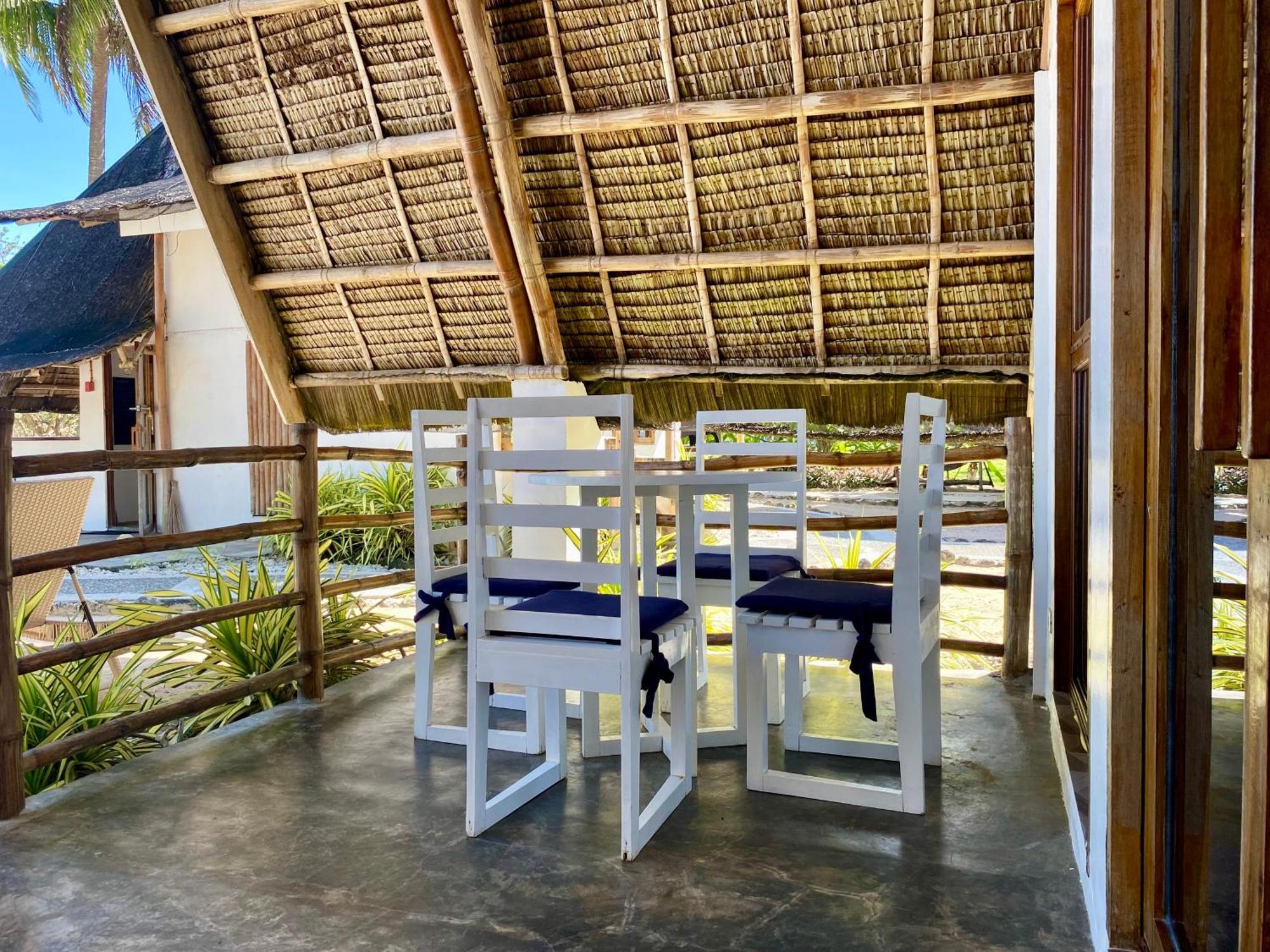 Surya Beach Resort Palawan Aborlan 外观 照片